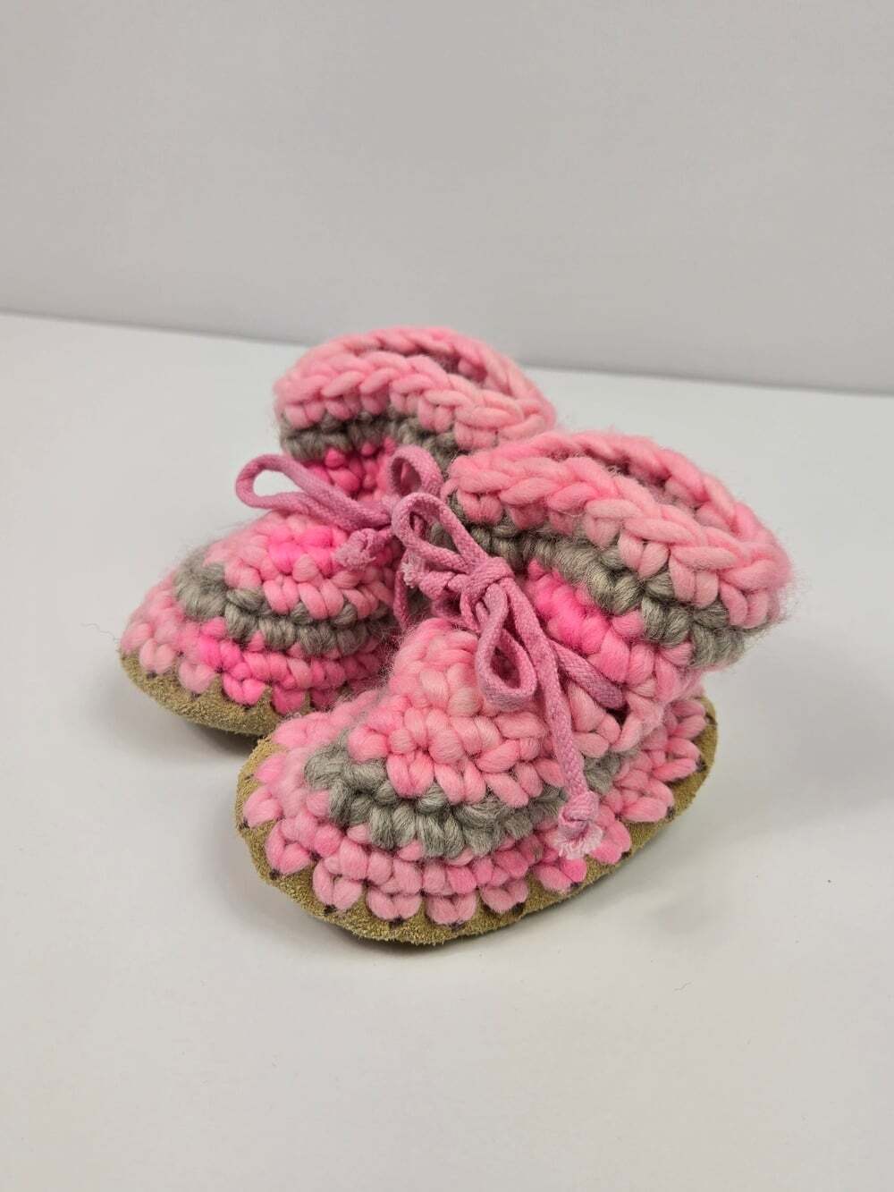 Padraig Cottage Toddler Wool Booties Size 5 - 5.5 Pink Gray Suede Sole NWOB
